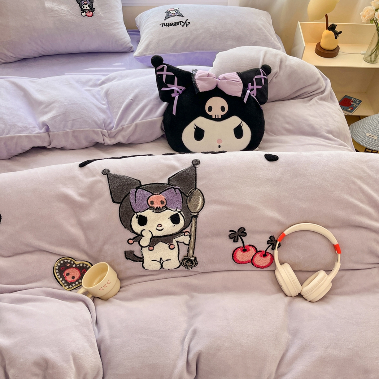 91家纺网 家纺一手货源 找家纺 （总）沐辰 2025新款牛奶绒绣花三丽鸥系列四件套