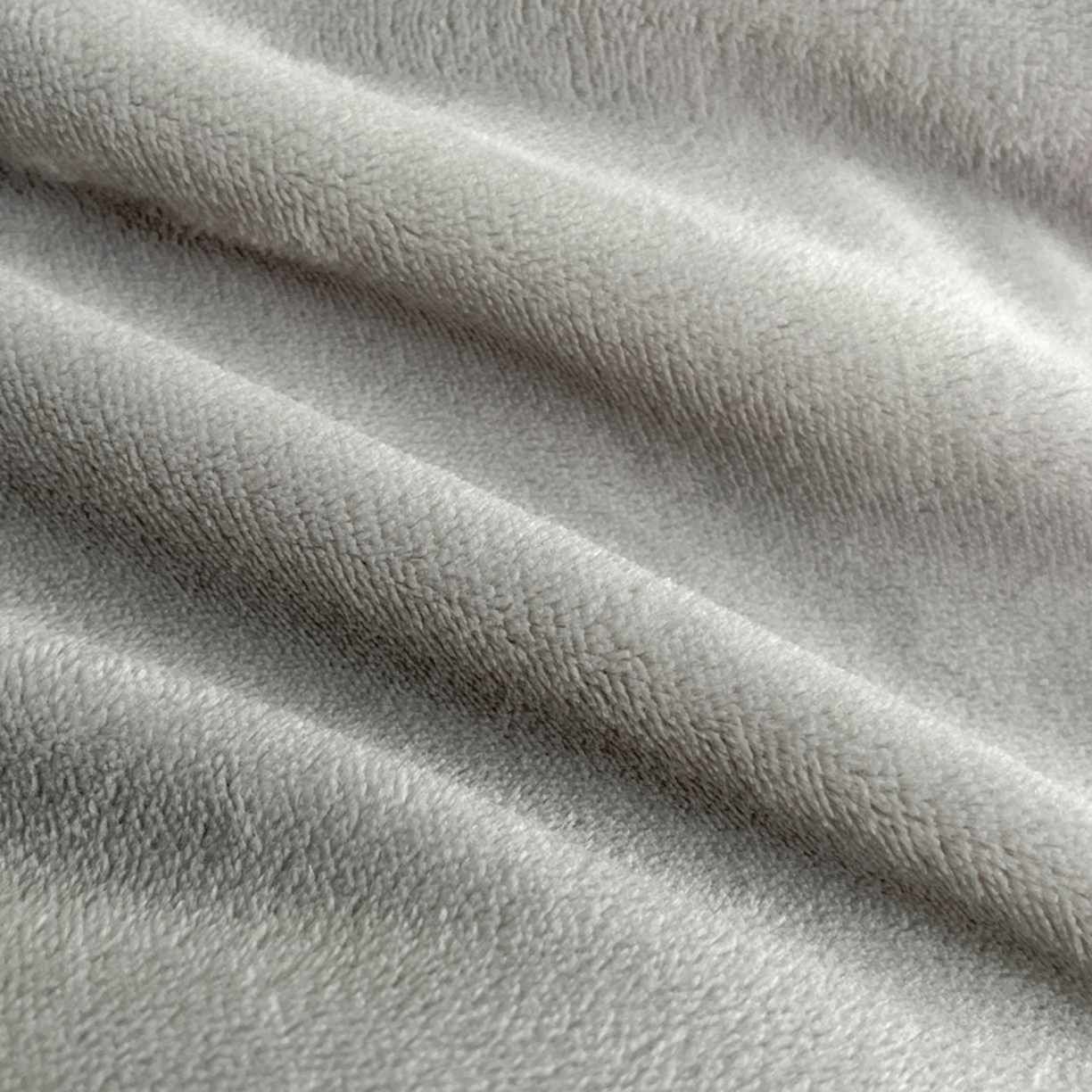 91家纺网 家纺一手货源 找家纺 露梦家纺 2025新款A类牛奶绒工艺款刺绣四件套-艾伦系列（提供买家秀） 艾伦-杏子灰