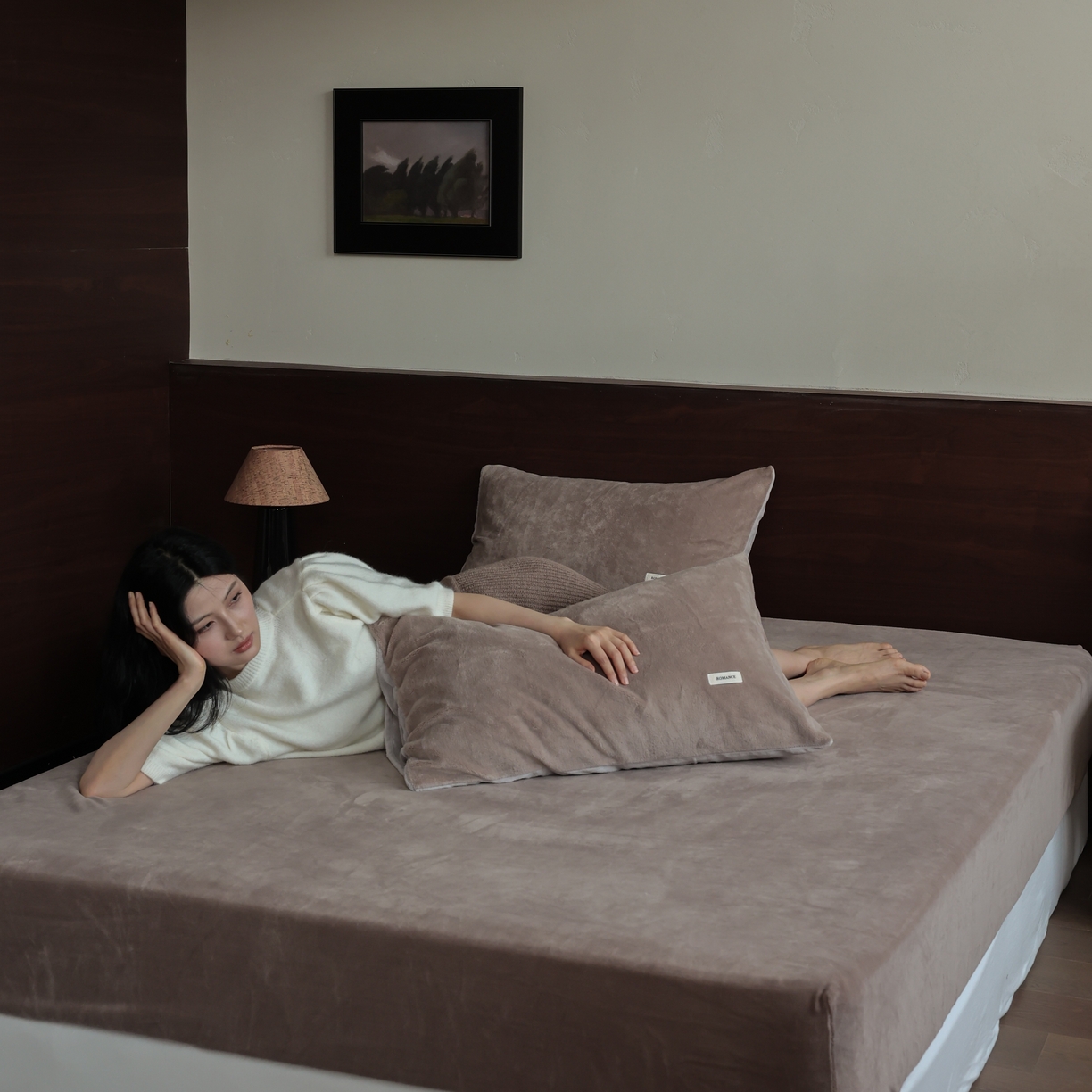 91家纺网 家纺一手货源 找家纺 （总）时光里 2025新款230克纯色简约双拼牛奶绒四件套单品床笠