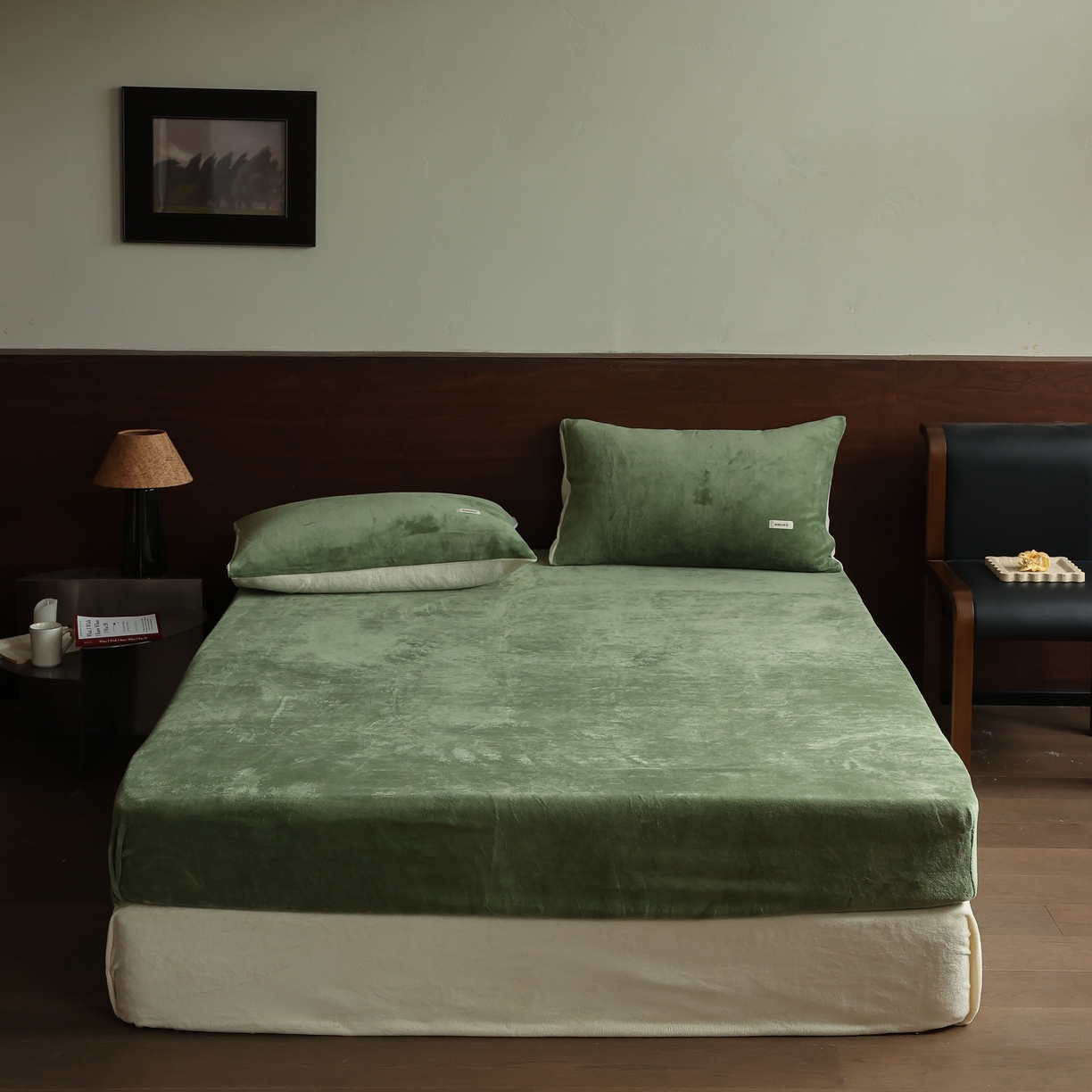 91家纺网 家纺一手货源 找家纺 （总）时光里 2025新款230克纯色简约双拼牛奶绒四件套单品床笠