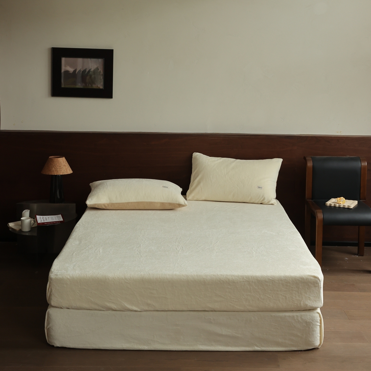 91家纺网 家纺一手货源 找家纺 （总）时光里 2025新款230克纯色简约双拼牛奶绒四件套单品床笠