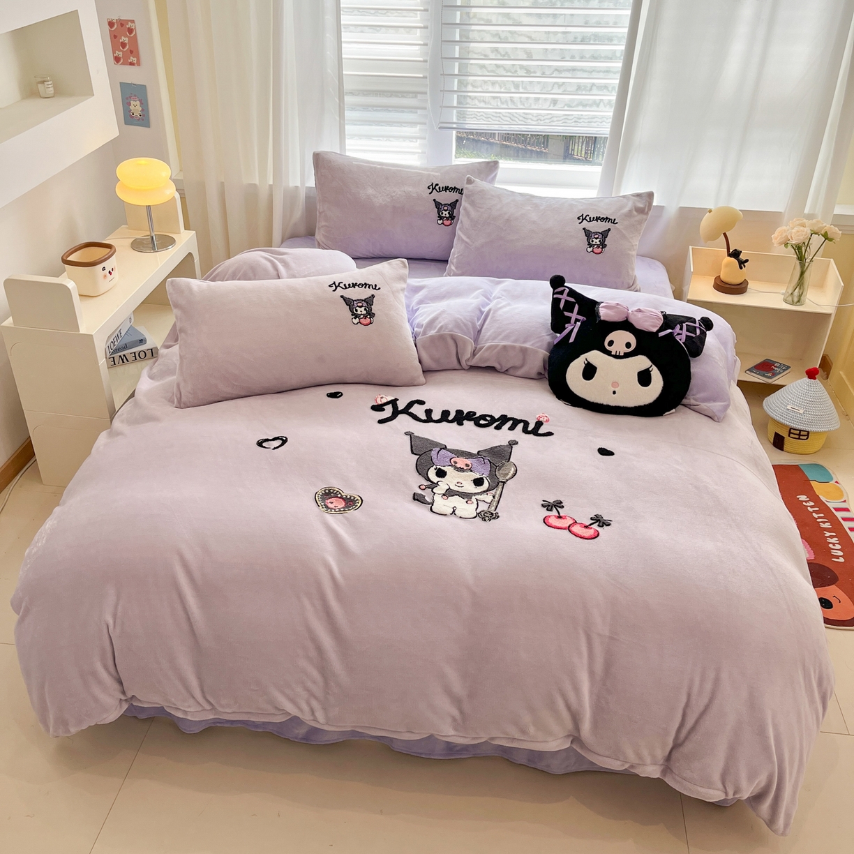 91家纺网 家纺一手货源 找家纺 沐辰 2025新款牛奶绒绣花三丽鸥系列四件套 酷酷库洛米