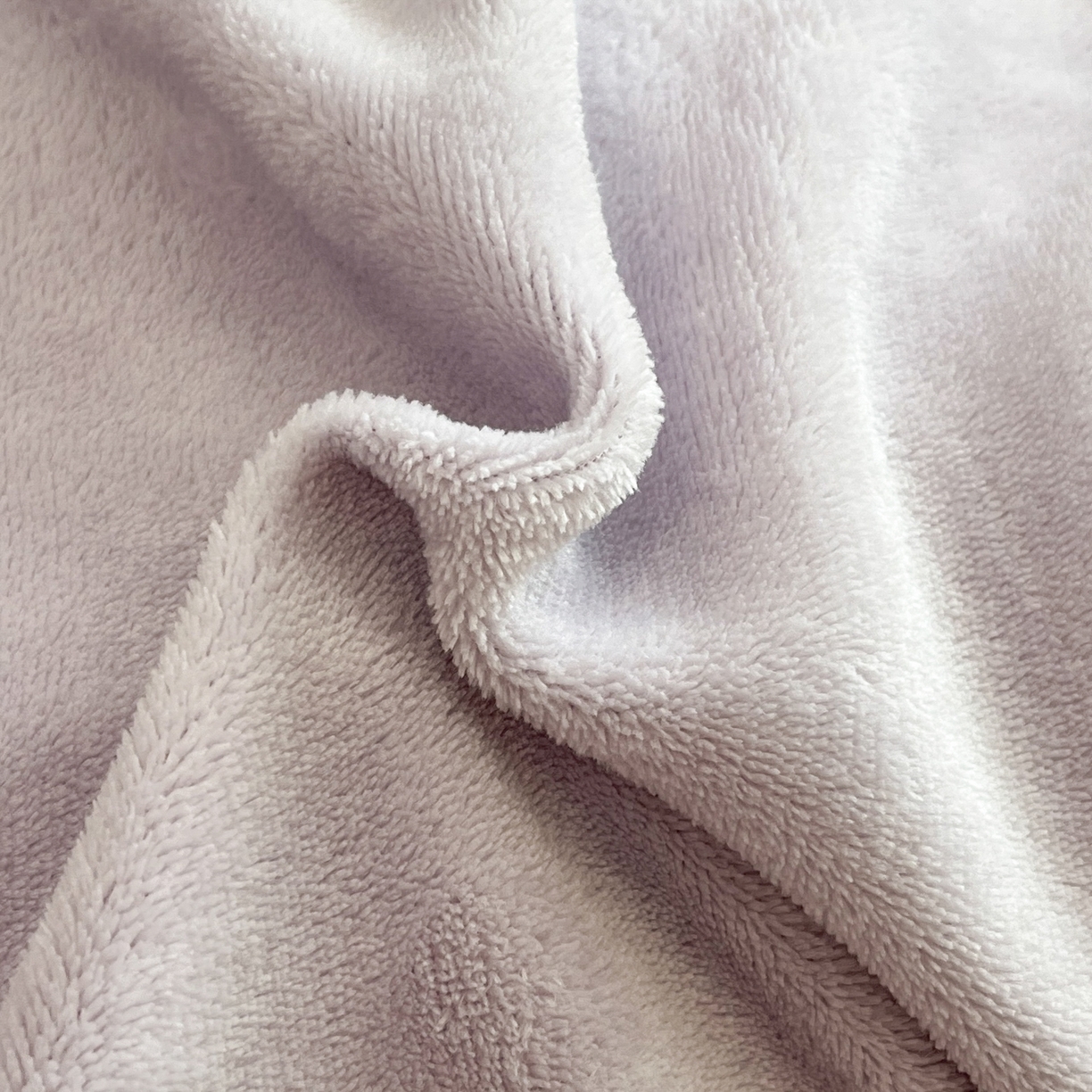 91家纺网 家纺一手货源 找家纺 沐辰 2025新款牛奶绒绣花三丽鸥系列四件套 酷酷库洛米