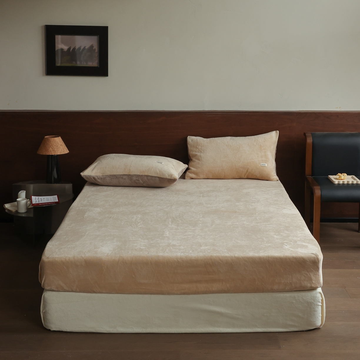 91家纺网 家纺一手货源 找家纺 （总）时光里 2025新款230克纯色简约双拼牛奶绒四件套单品床笠