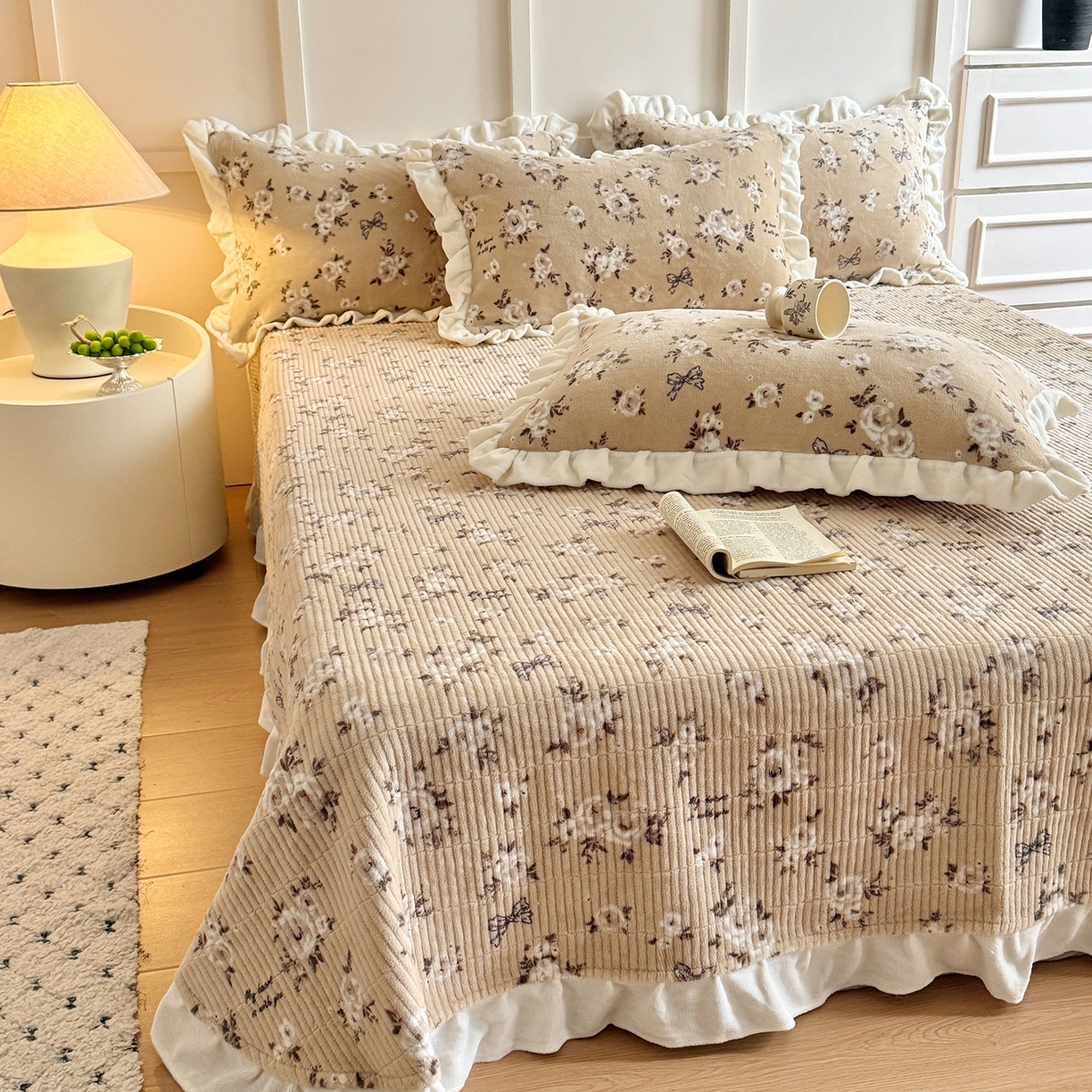 91家纺网 家纺一手货源 找家纺 潘朵拉家纺 2025新款法式牛奶绒双层花边四件套 晚秋