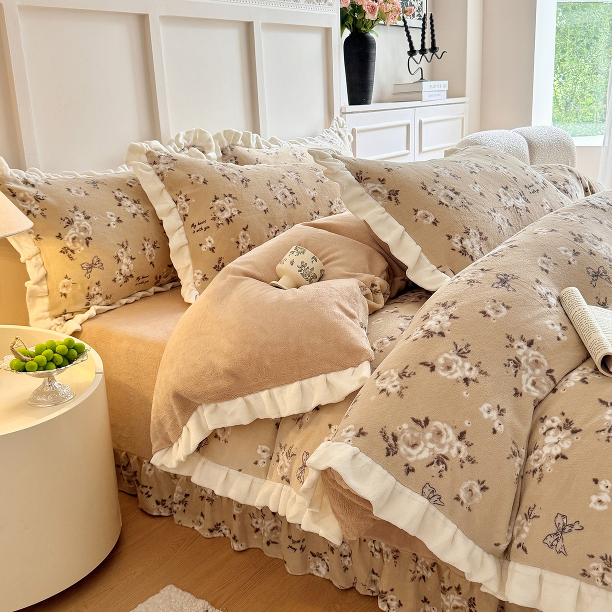 91家纺网 家纺一手货源 找家纺 （总）潘朵拉家纺 2025新款法式牛奶绒双层花边四件套