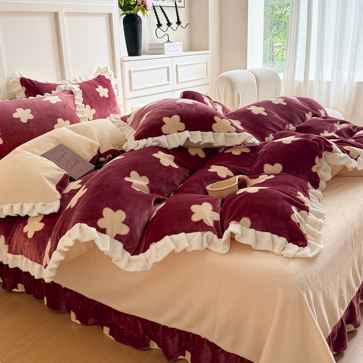 91家纺网 家纺一手货源 找家纺 潘朵拉家纺 2025新款法式牛奶绒双层花边四件套 松岛千叶