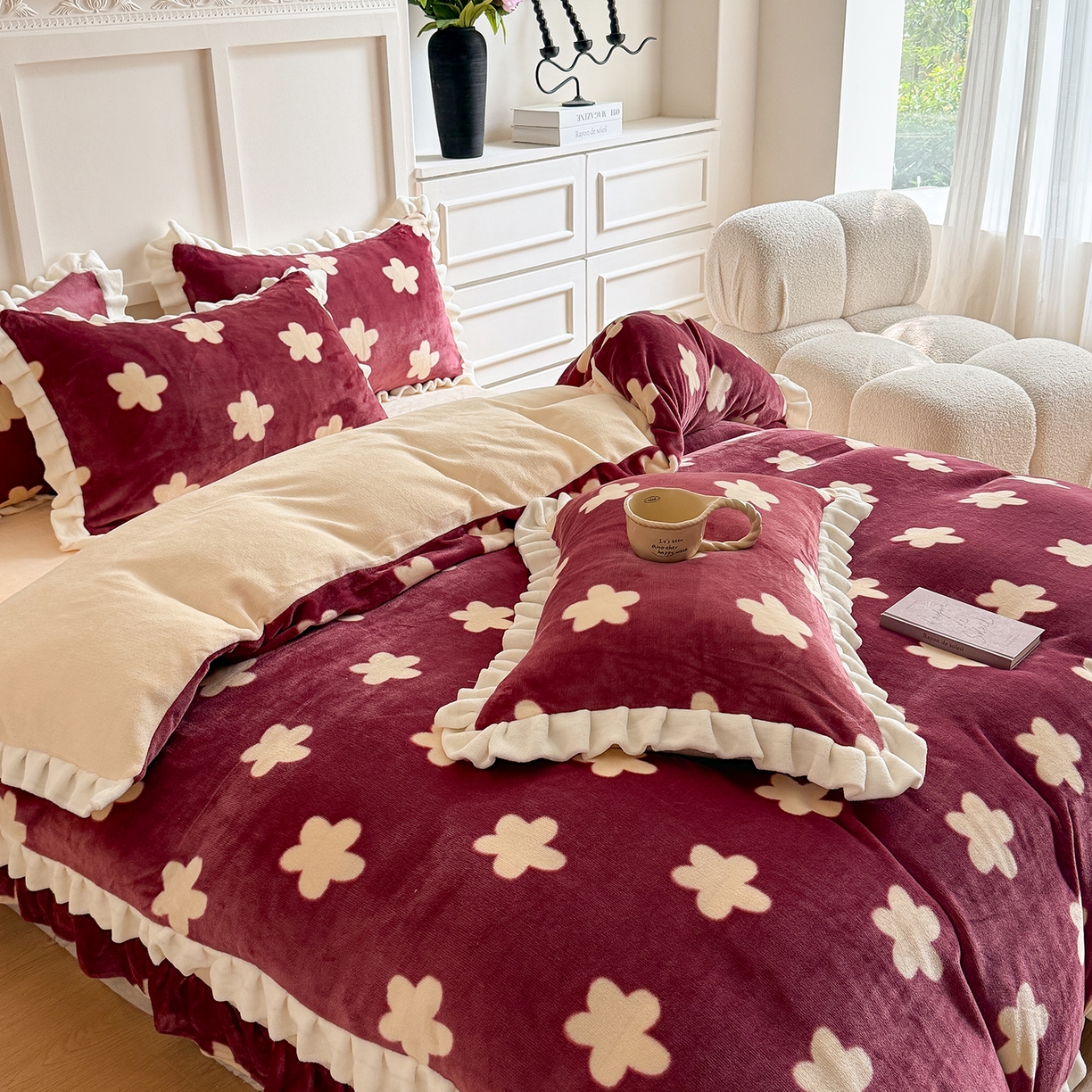 91家纺网 家纺一手货源 找家纺 潘朵拉家纺 2025新款法式牛奶绒双层花边四件套 松岛千叶