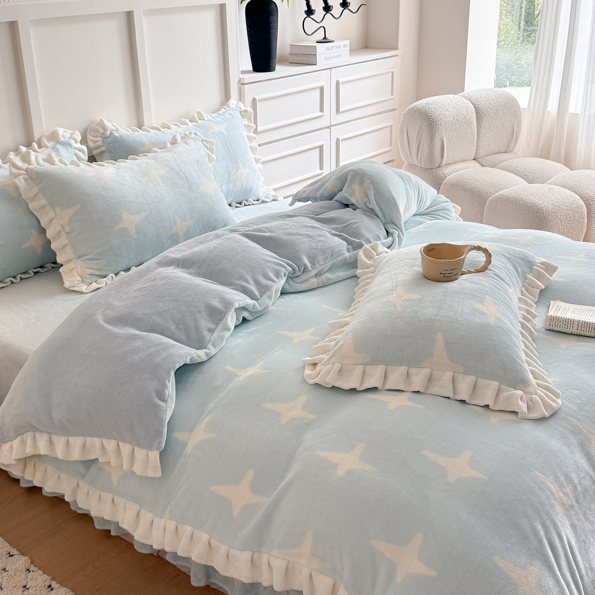 91家纺网 家纺一手货源 找家纺 潘朵拉家纺 2025新款法式牛奶绒双层花边四件套 星语