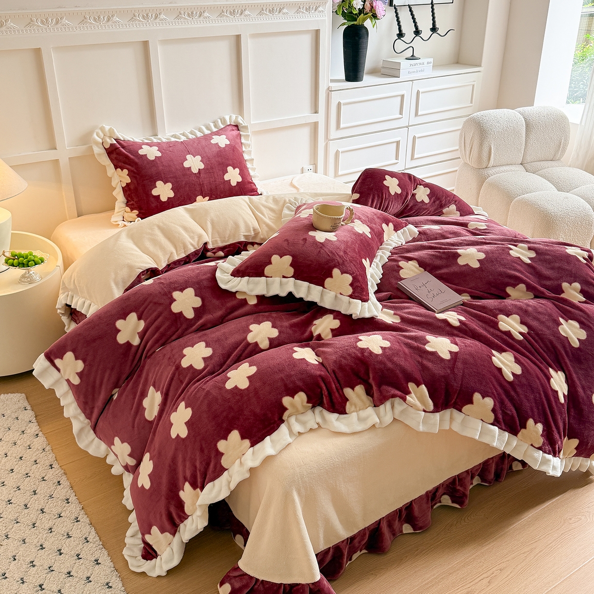 91家纺网 家纺一手货源 找家纺 潘朵拉家纺 2025新款法式牛奶绒双层花边四件套 松岛千叶