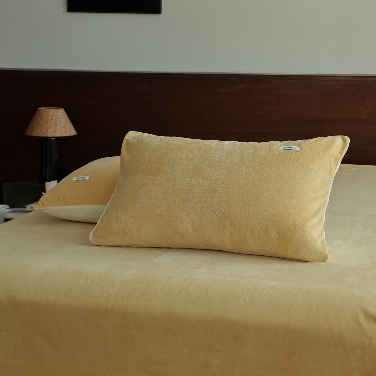 91家纺网 家纺一手货源 找家纺 （总）时光里 2025新款230克纯色简约双拼牛奶绒四件套单品枕套