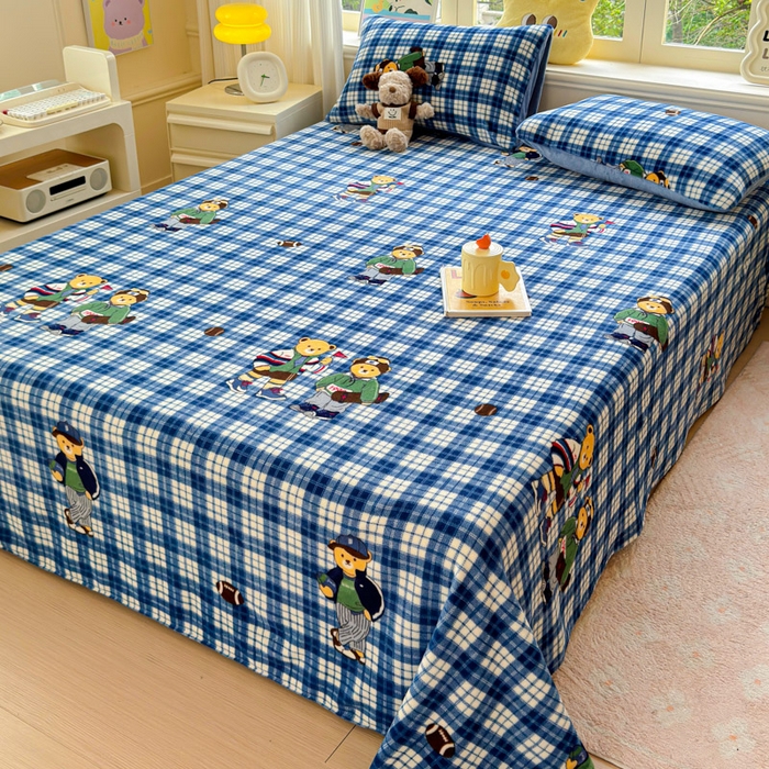 91家纺网 家纺一手货源 找家纺 澜妃 2025新款高克重软软糯糯牛奶绒单床单CD系列（小红书推荐） CD-蓝格英伦熊