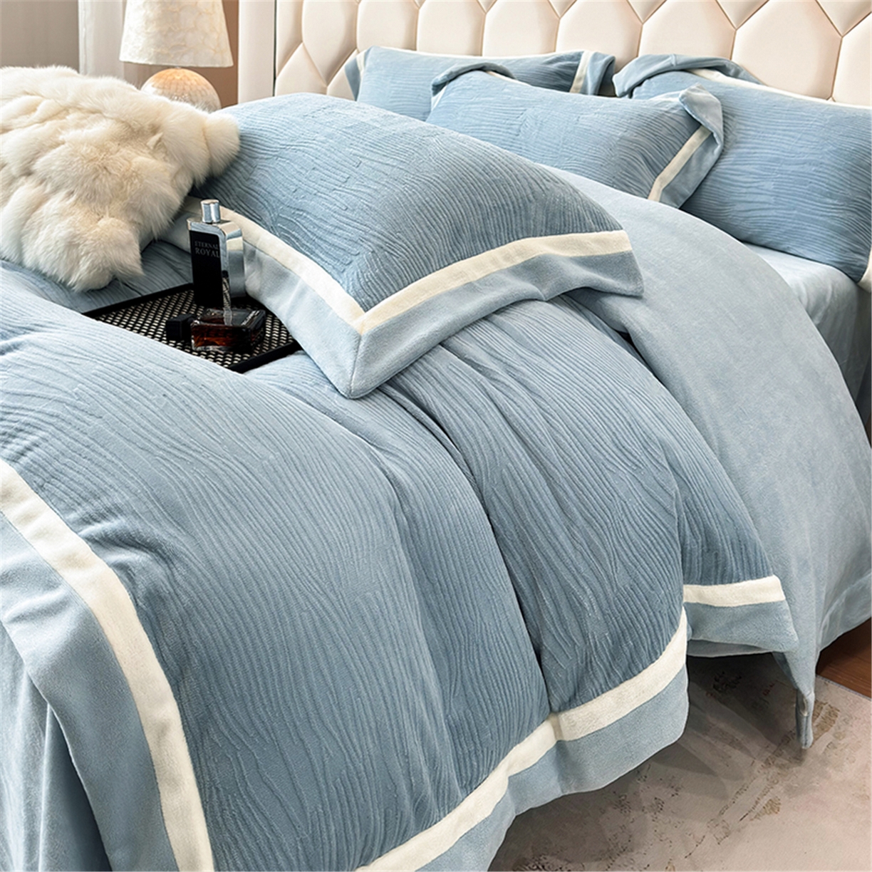 91家纺网 家纺一手货源 找家纺 家居1号家纺 2025新款230克全消光瑞丽牛奶绒烂花四件套（控价标准258加大278 会员优惠10元） 瑞丽-温馨蓝