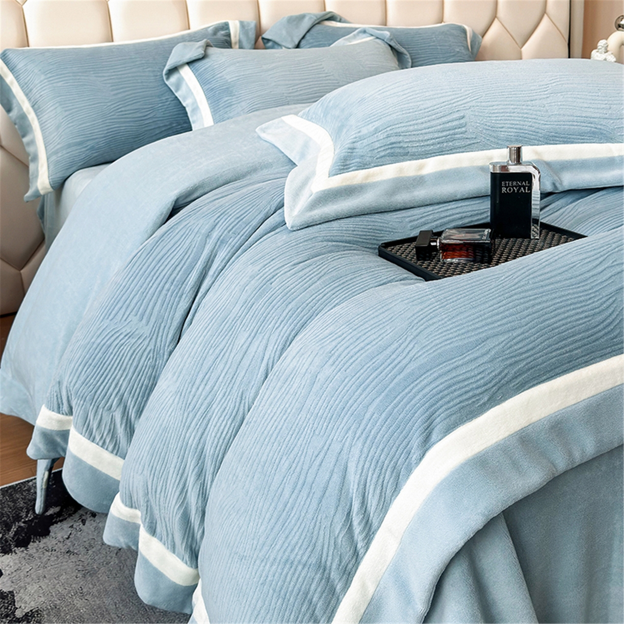 91家纺网 家纺一手货源 找家纺 家居1号家纺 2025新款230克全消光瑞丽牛奶绒烂花四件套（控价标准258加大278 会员优惠10元） 瑞丽-温馨蓝