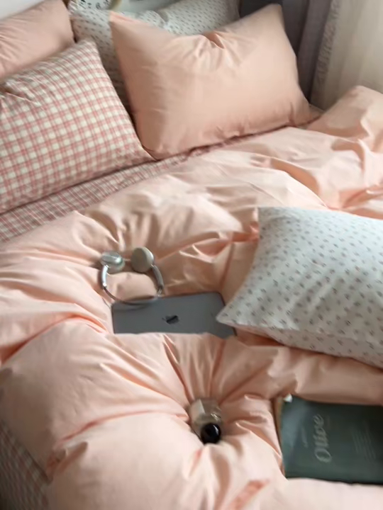 91家纺网 家纺一手货源 找家纺 对白 2025新款混搭全棉纯棉色织水洗棉四件套-西西里 西西里-黛粉（枕套黛粉+小花）