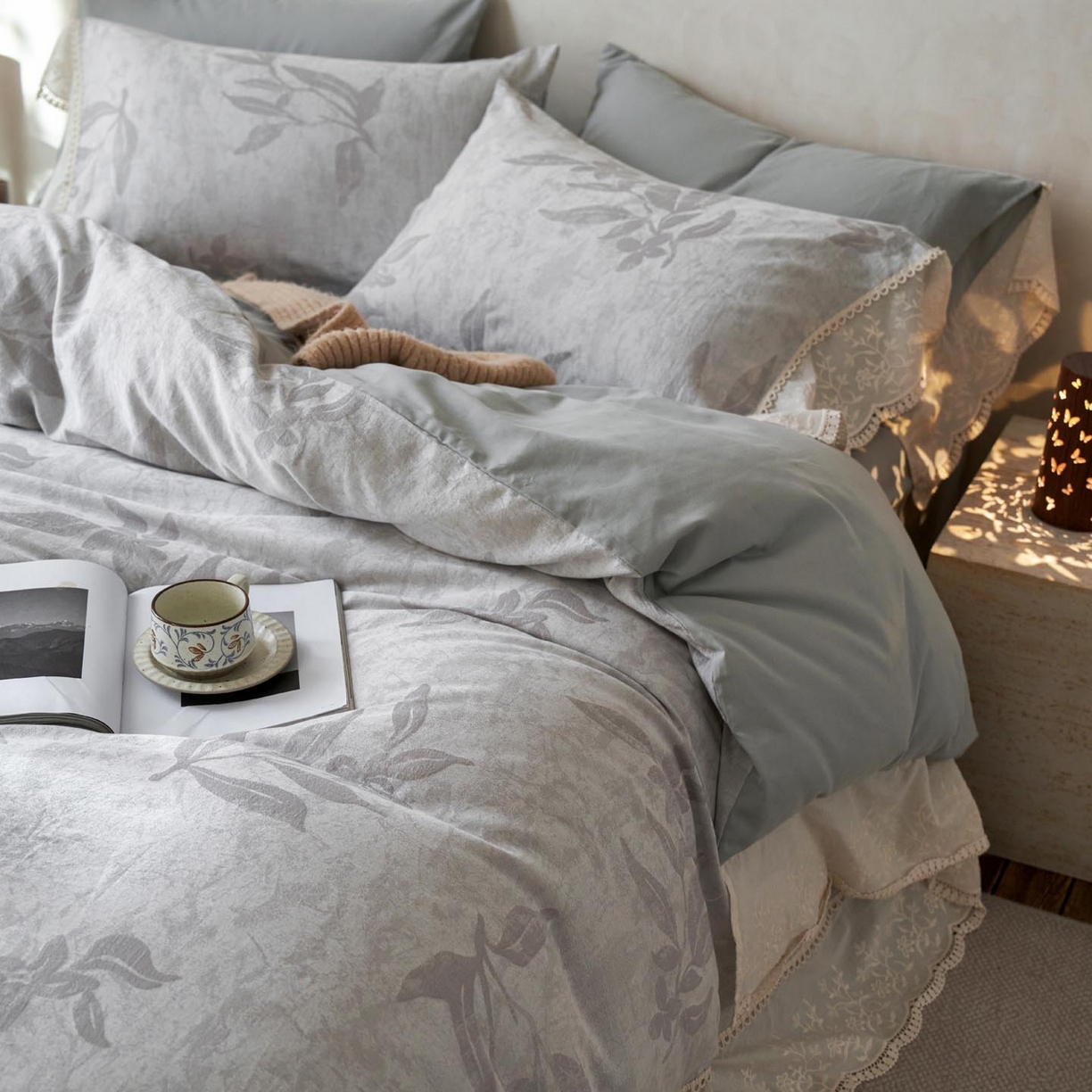 91家纺网 家纺一手货源 找家纺 涵宸家纺 2025新款A类全棉磨毛色织提花花边四件套 隐序曲