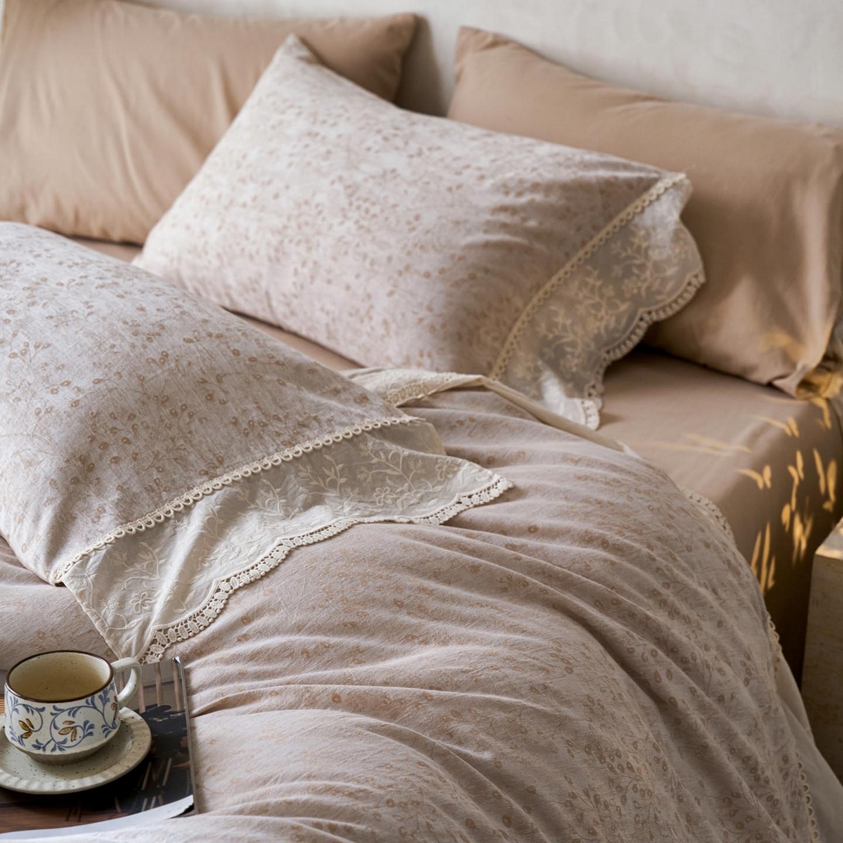 91家纺网 家纺一手货源 找家纺 涵宸家纺 2025新款A类全棉磨毛色织提花花边四件套 云壑深