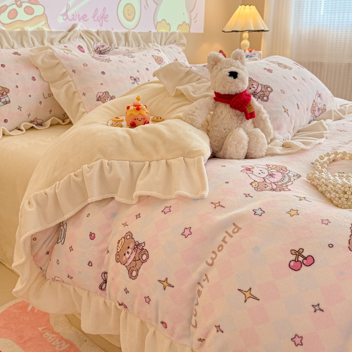 91家纺网 家纺一手货源 找家纺 芯贝儿 2025款加厚小清新花边牛奶绒卡通四件套 星星宠物