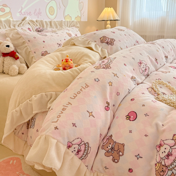 91家纺网 家纺一手货源 找家纺 芯贝儿 2025款加厚小清新花边牛奶绒卡通四件套 星星宠物