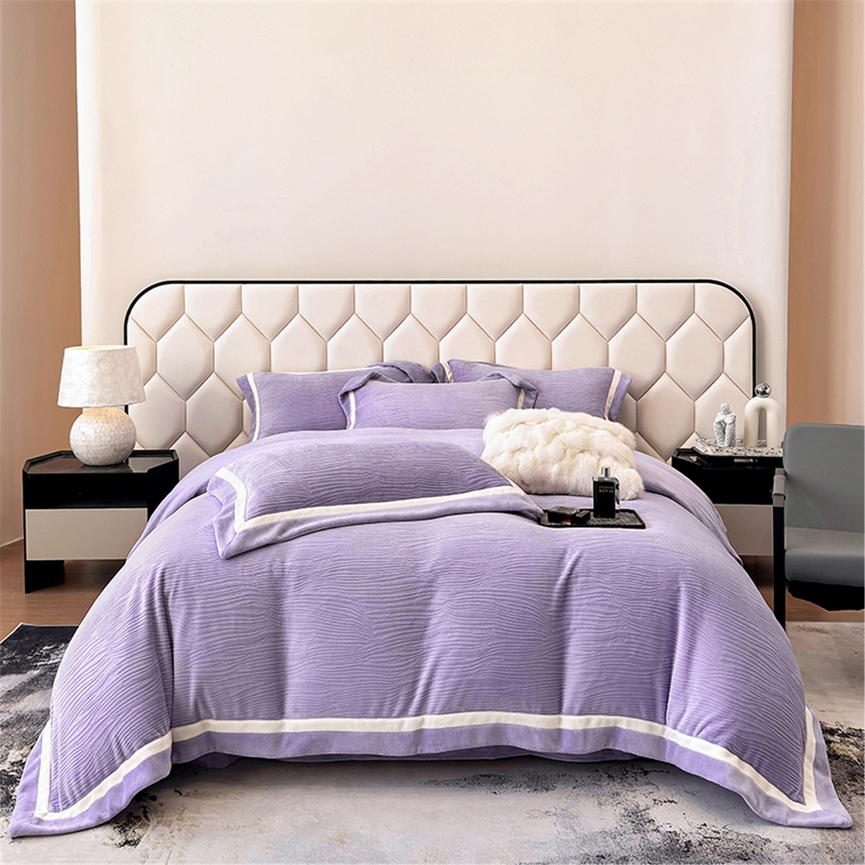 91家纺网 家纺一手货源 找家纺 家居1号家纺 2025新款230克全消光瑞丽牛奶绒烂花四件套（控价标准258加大278 会员优惠10元） 瑞丽-优雅紫