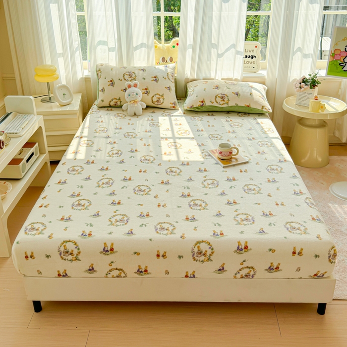 91家纺网 家纺一手货源 找家纺 澜妃 2025新款高克重软软糯糯牛奶绒单床笠CL系列（小红书推荐） CL-小兔幻境