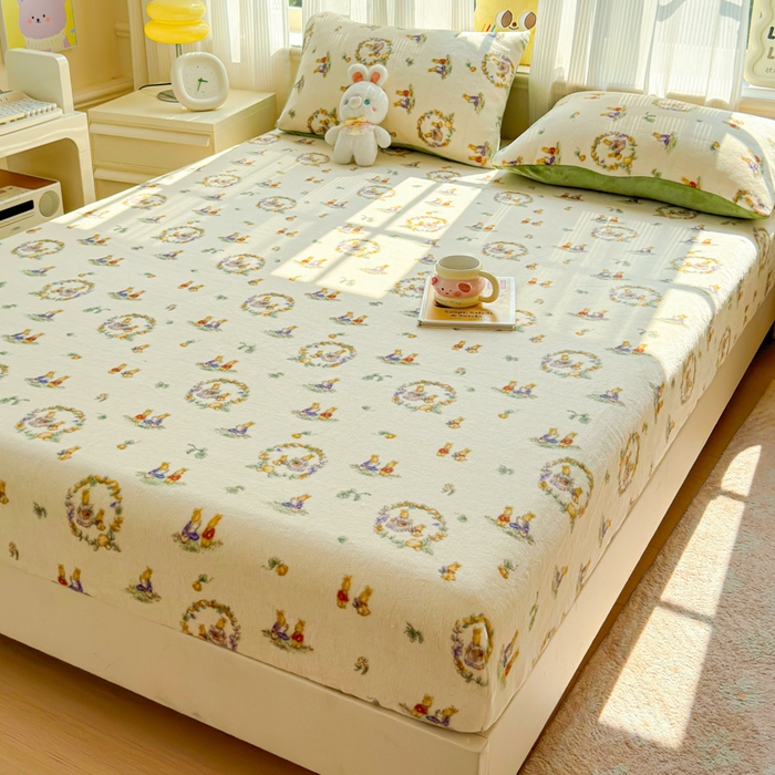 91家纺网 家纺一手货源 找家纺 澜妃 2025新款高克重软软糯糯牛奶绒单床笠CL系列（小红书推荐） CL-小兔幻境