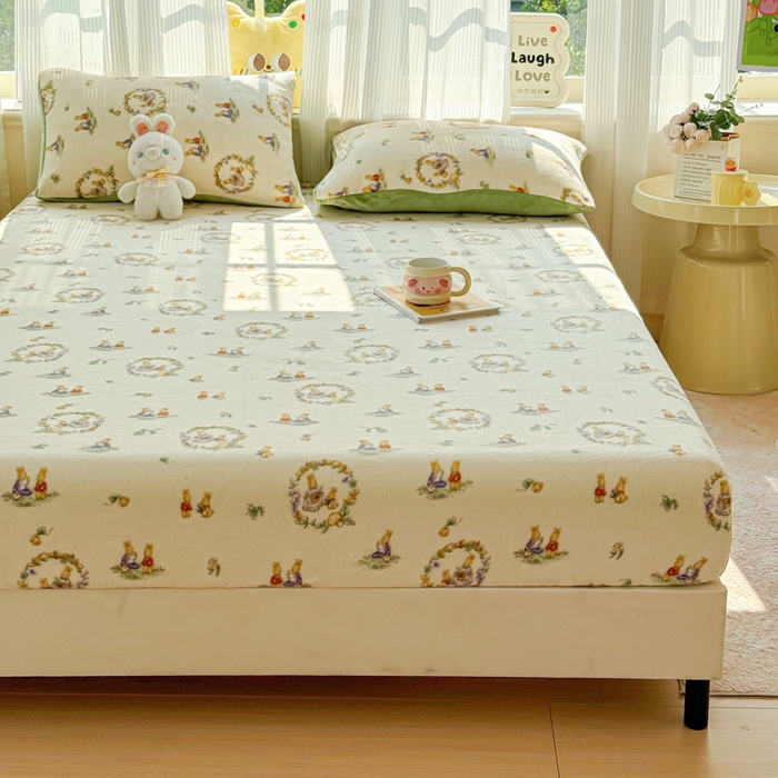 91家纺网 家纺一手货源 找家纺 澜妃 2025新款高克重软软糯糯牛奶绒单床笠CL系列（小红书推荐） CL-小兔幻境