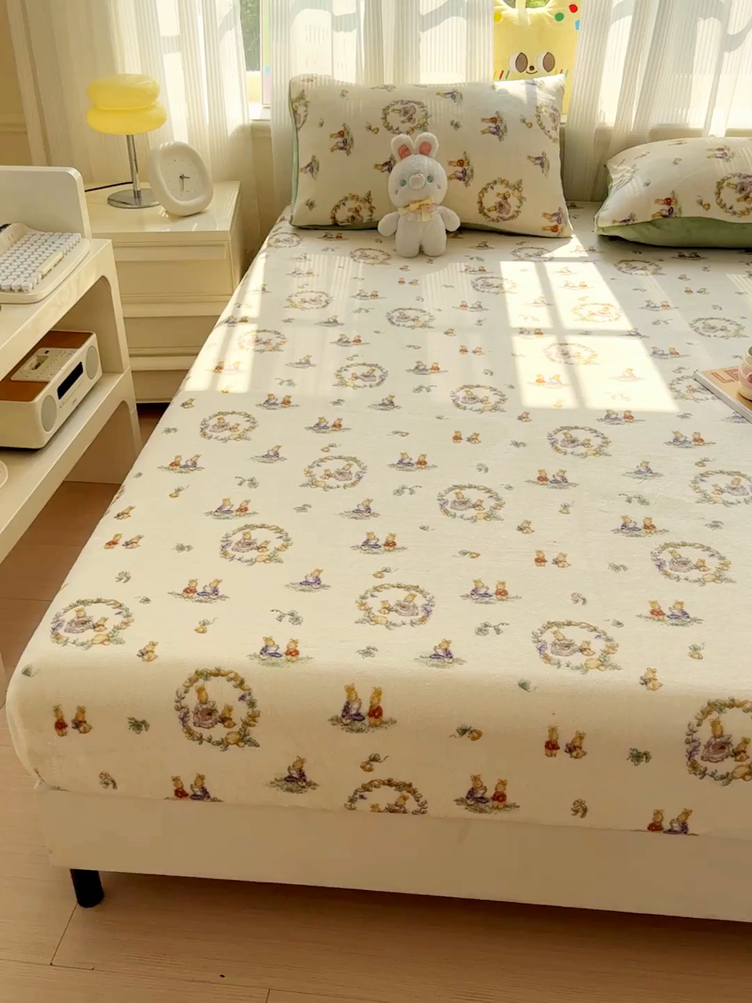 91家纺网 家纺一手货源 找家纺 澜妃 2025新款高克重软软糯糯牛奶绒单床笠CL系列（小红书推荐） CL-小兔幻境