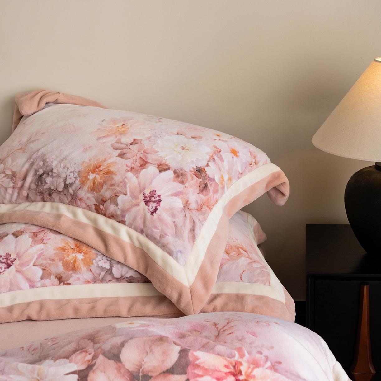 91家纺网 家纺一手货源 找家纺 （总）佳汐蓝家纺 2025新款全消光牛奶绒数码印花四件套-沁园春系列