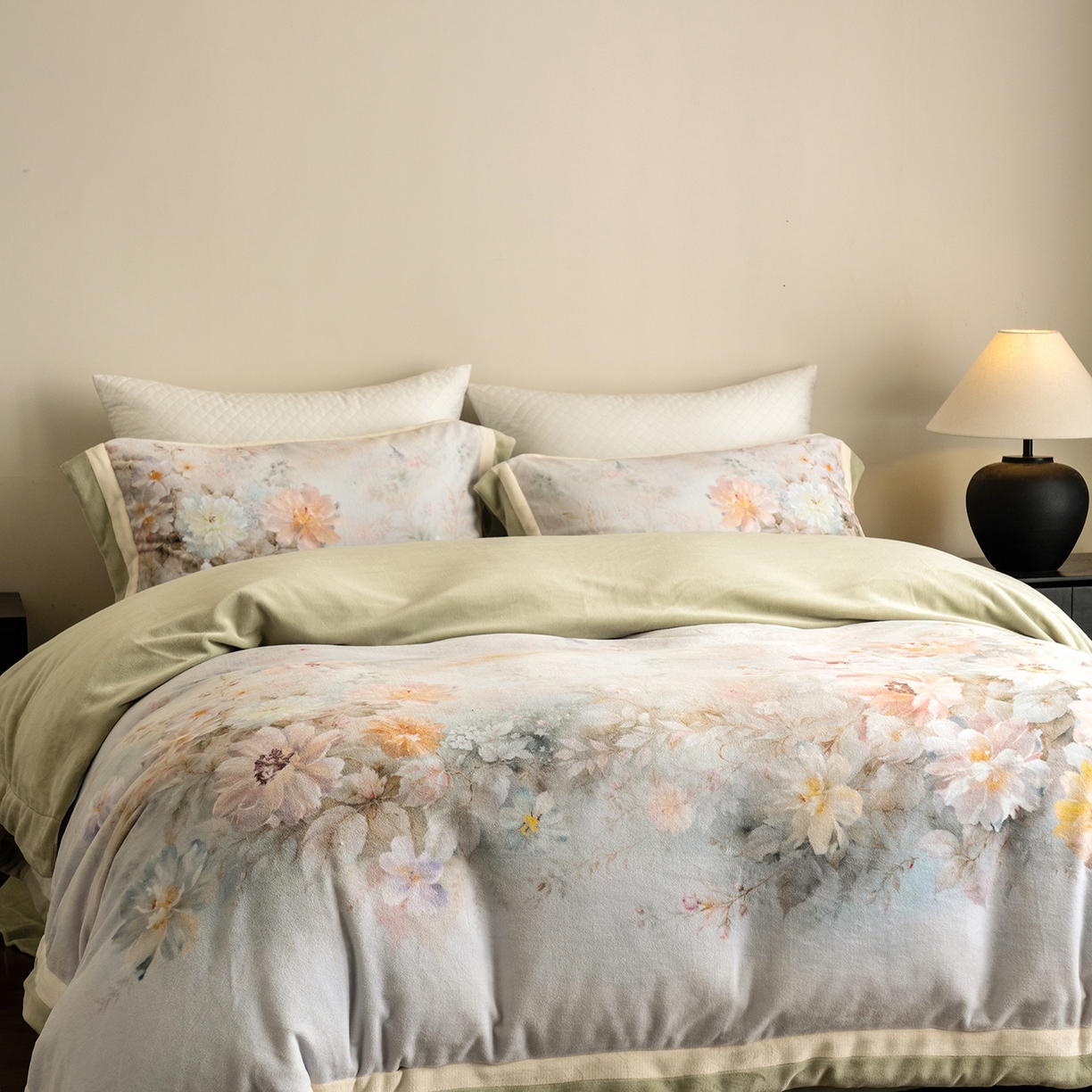 91家纺网 家纺一手货源 找家纺 佳汐蓝家纺 2025新款全消光牛奶绒数码印花四件套-沁园春系列 沁园春-绿