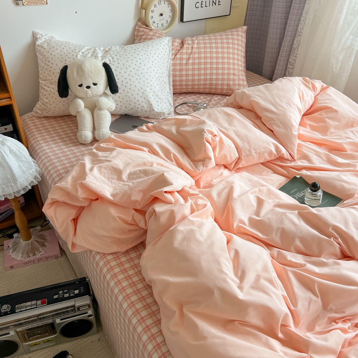 91家纺网 家纺一手货源 找家纺 对白 2025新款混搭全棉纯棉色织水洗棉四件套-西西里 西西里-黛粉（枕套格子）