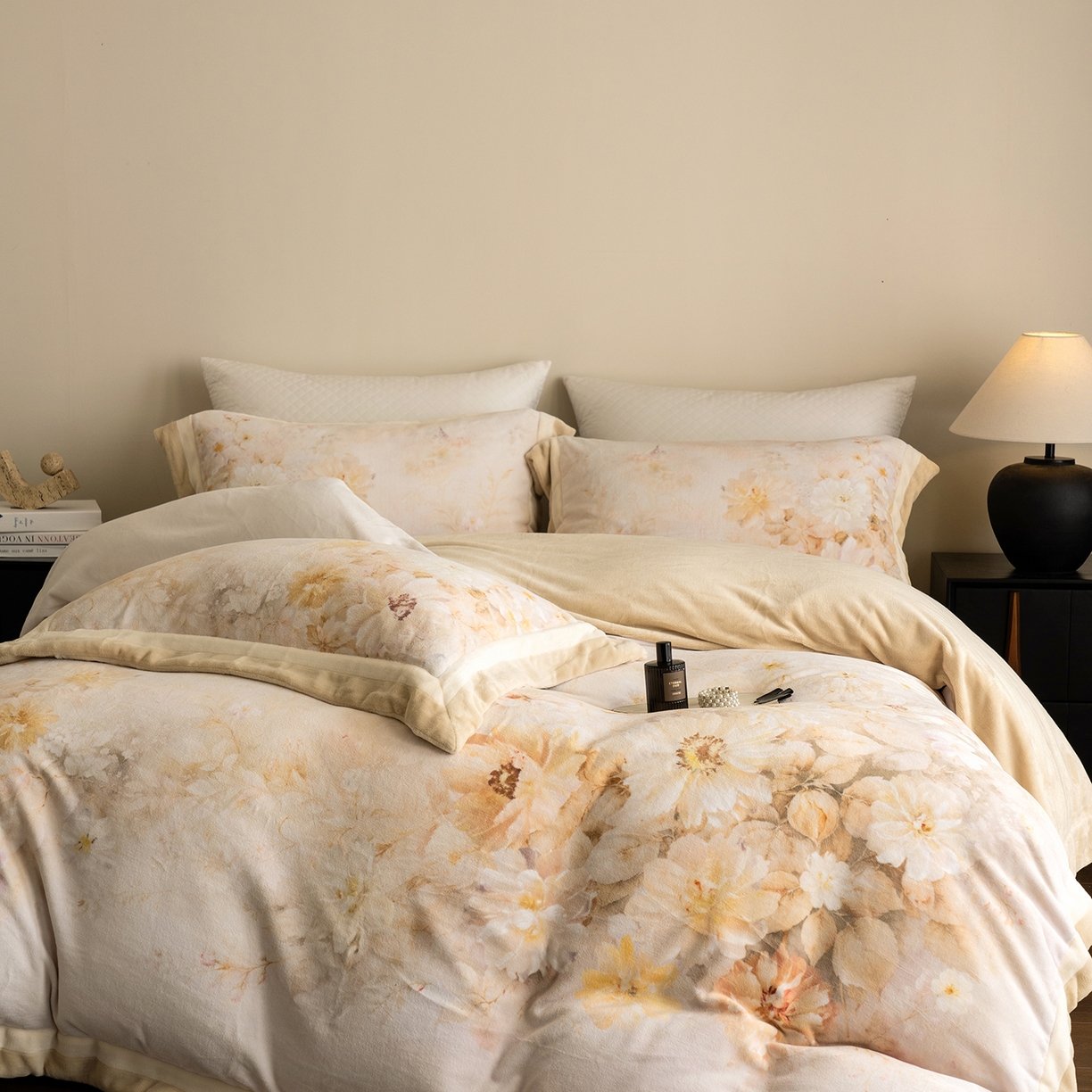 91家纺网 家纺一手货源 找家纺 佳汐蓝家纺 2025新款全消光牛奶绒数码印花四件套-沁园春系列 沁园春-黄