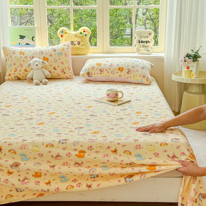 91家纺网 家纺一手货源 找家纺 澜妃 2025新款高克重软软糯糯牛奶绒单床单CD系列（小红书推荐） CD-卖萌修狗