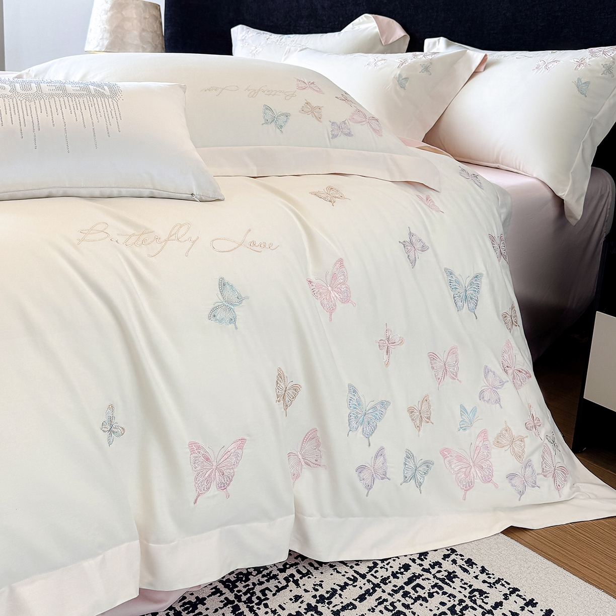 91家纺网 家纺一手货源 找家纺 （总）家居1号家纺 2025新款超细旦纯棉磨毛四件套-蝶舞（控价标准288加大308 会员优惠10元）