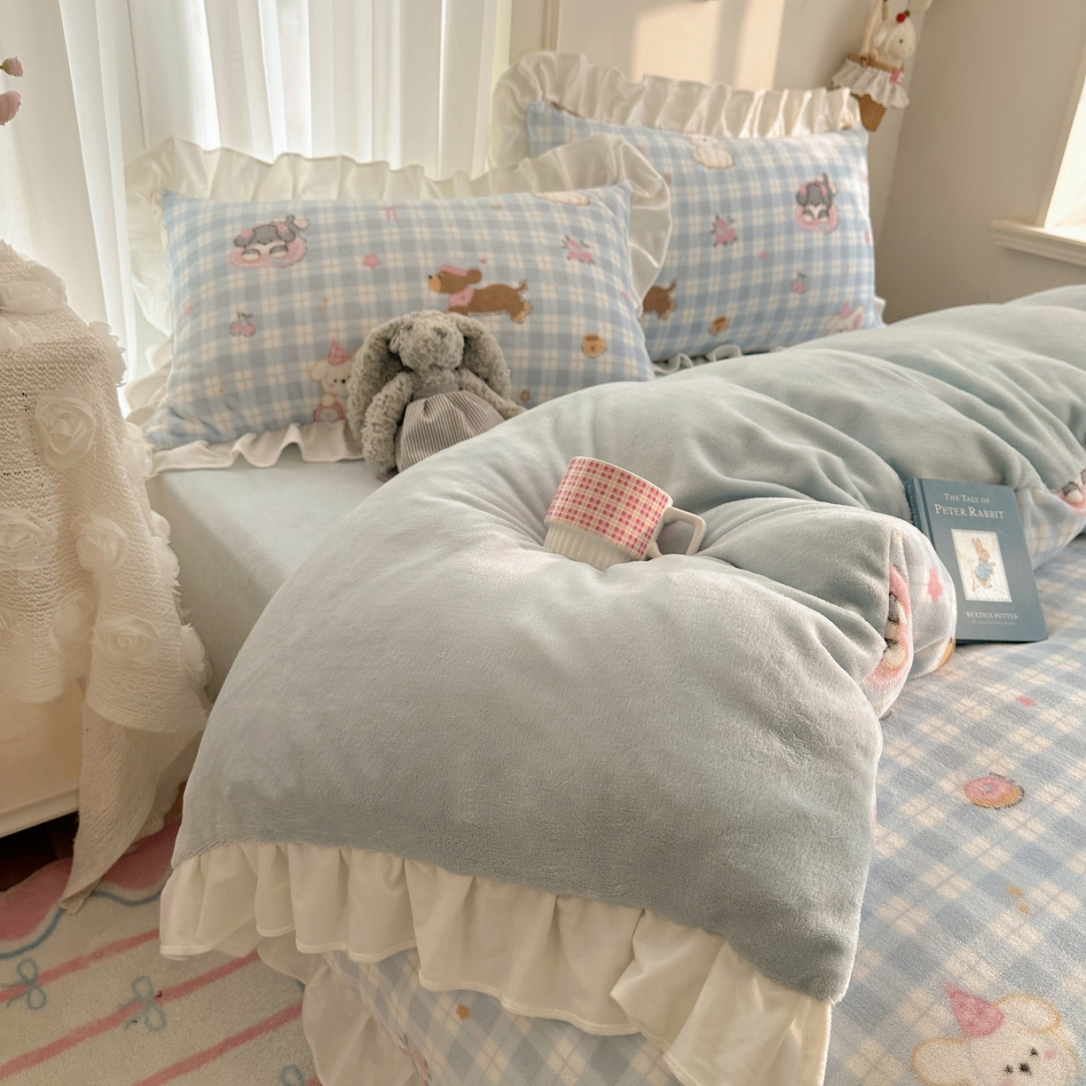 91家纺网 家纺一手货源 找家纺 （总）萝莉家纺 2025秋冬新品韩版花边款加厚牛奶绒四件套