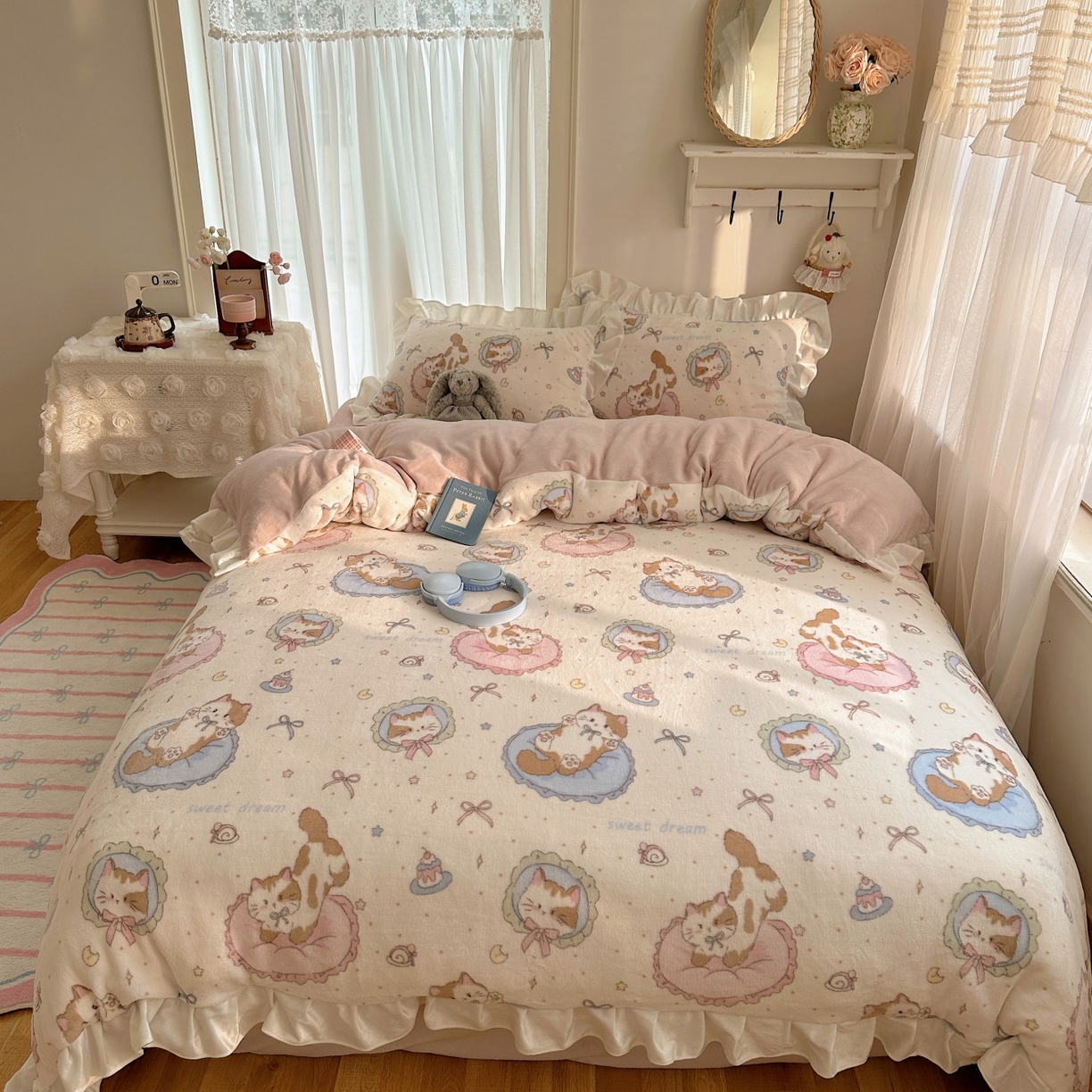 91家纺网 家纺一手货源 找家纺 （总）萝莉家纺 2025秋冬新品韩版花边款加厚牛奶绒四件套