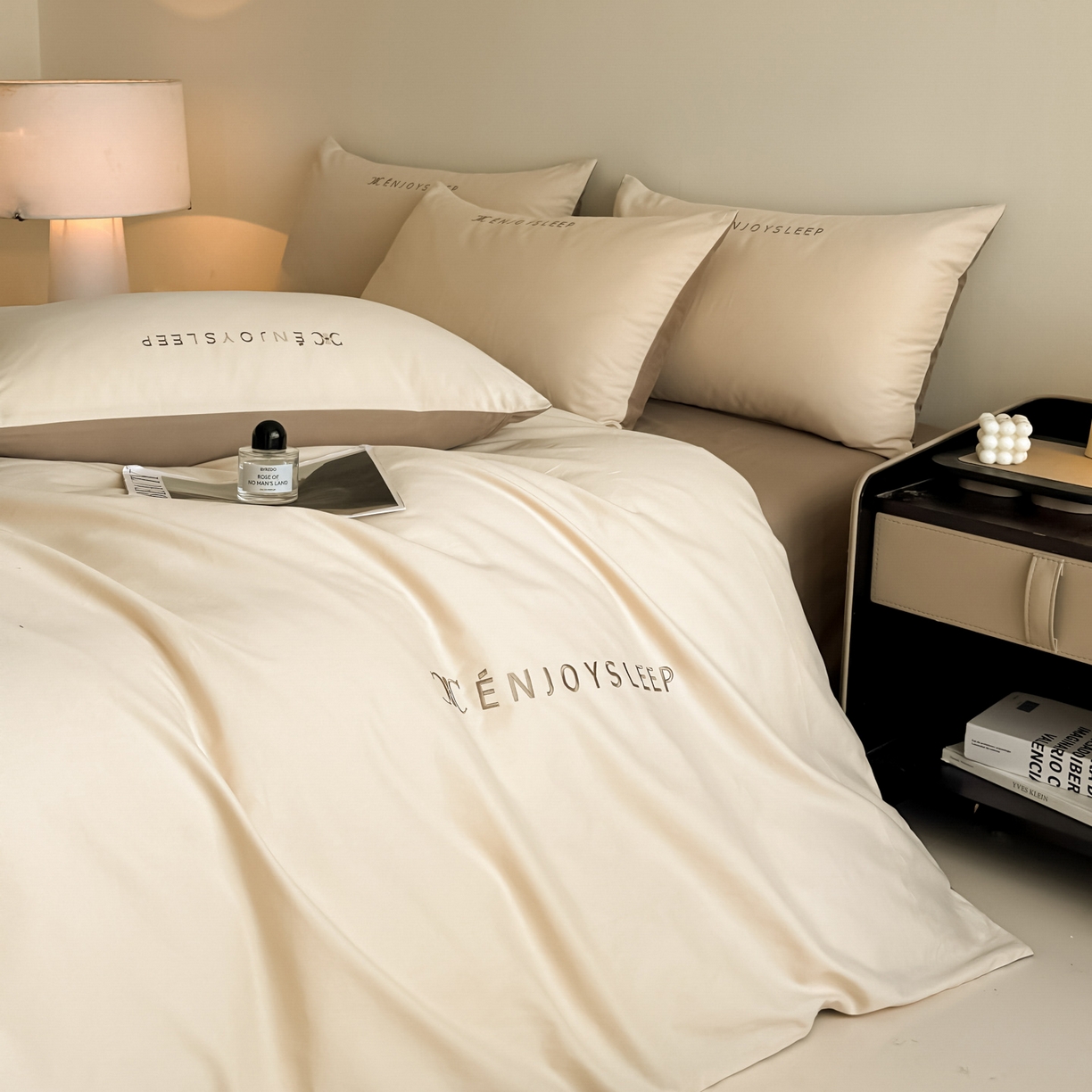 91家纺网 家纺一手货源 找家纺 拼社家纺 2025秋冬A类全棉加厚磨毛四件套刺绣纯棉不掉毛四件套-缪斯（提供买家秀） 缪斯-星月米+亚麻咖