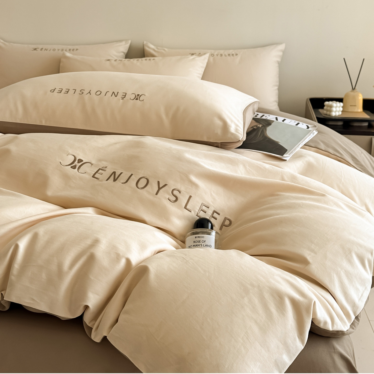 91家纺网 家纺一手货源 找家纺 拼社家纺 2025秋冬A类全棉加厚磨毛四件套刺绣纯棉不掉毛四件套-缪斯（提供买家秀） 缪斯-星月米+亚麻咖