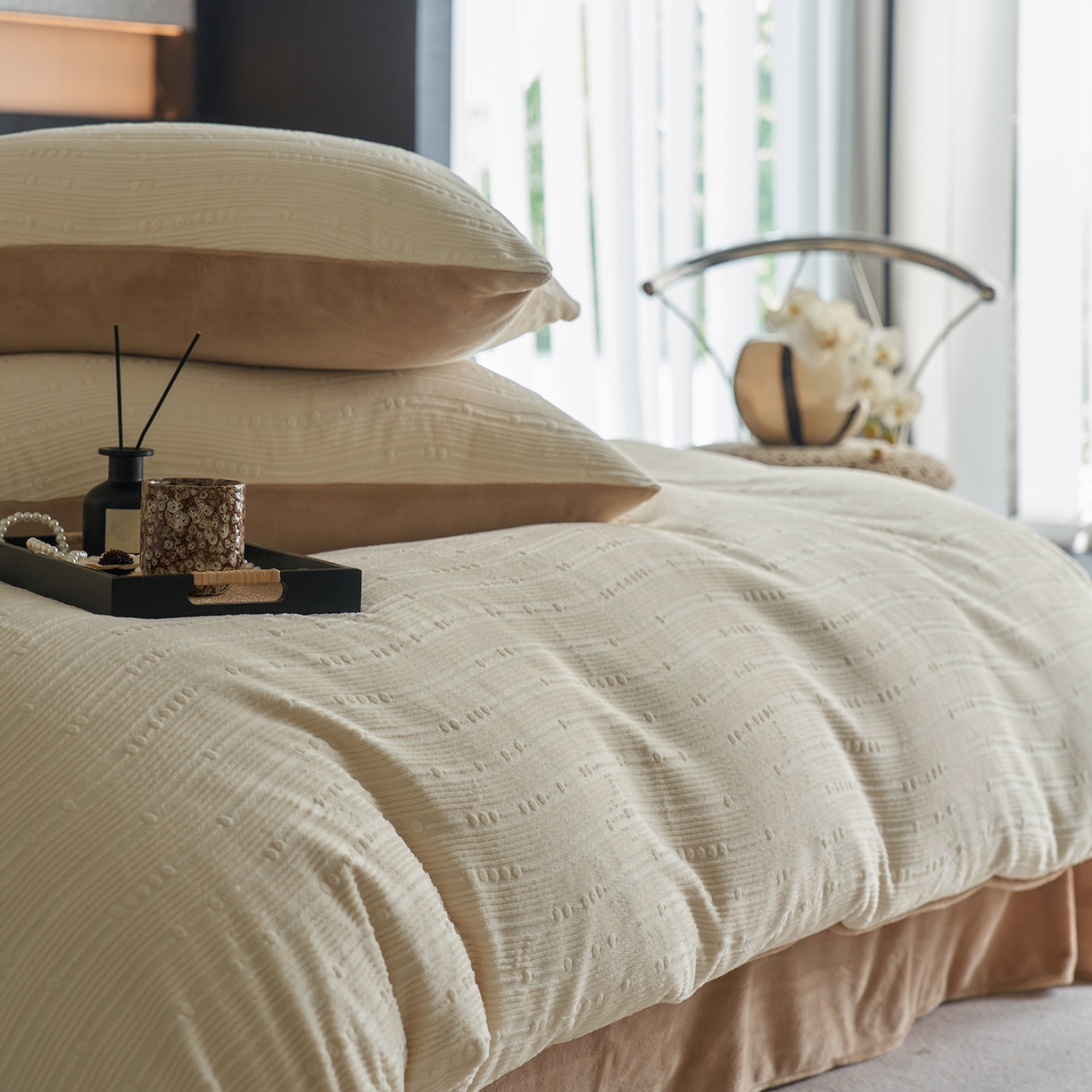 91家纺网 家纺一手货源 找家纺 （总）三味舒屋 2025新款简约雕花牛奶绒四件套-波韵系列