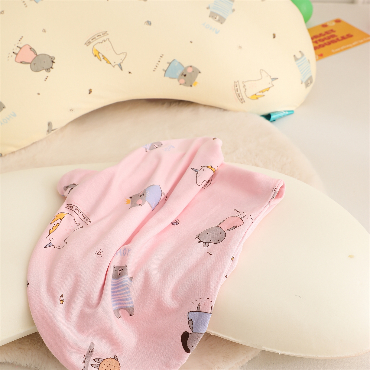 91家纺网 家纺一手货源 找家纺 （总）芯洲 2025新款针织棉印花记忆枕卡通可爱儿童小熊宿舍枕头枕芯