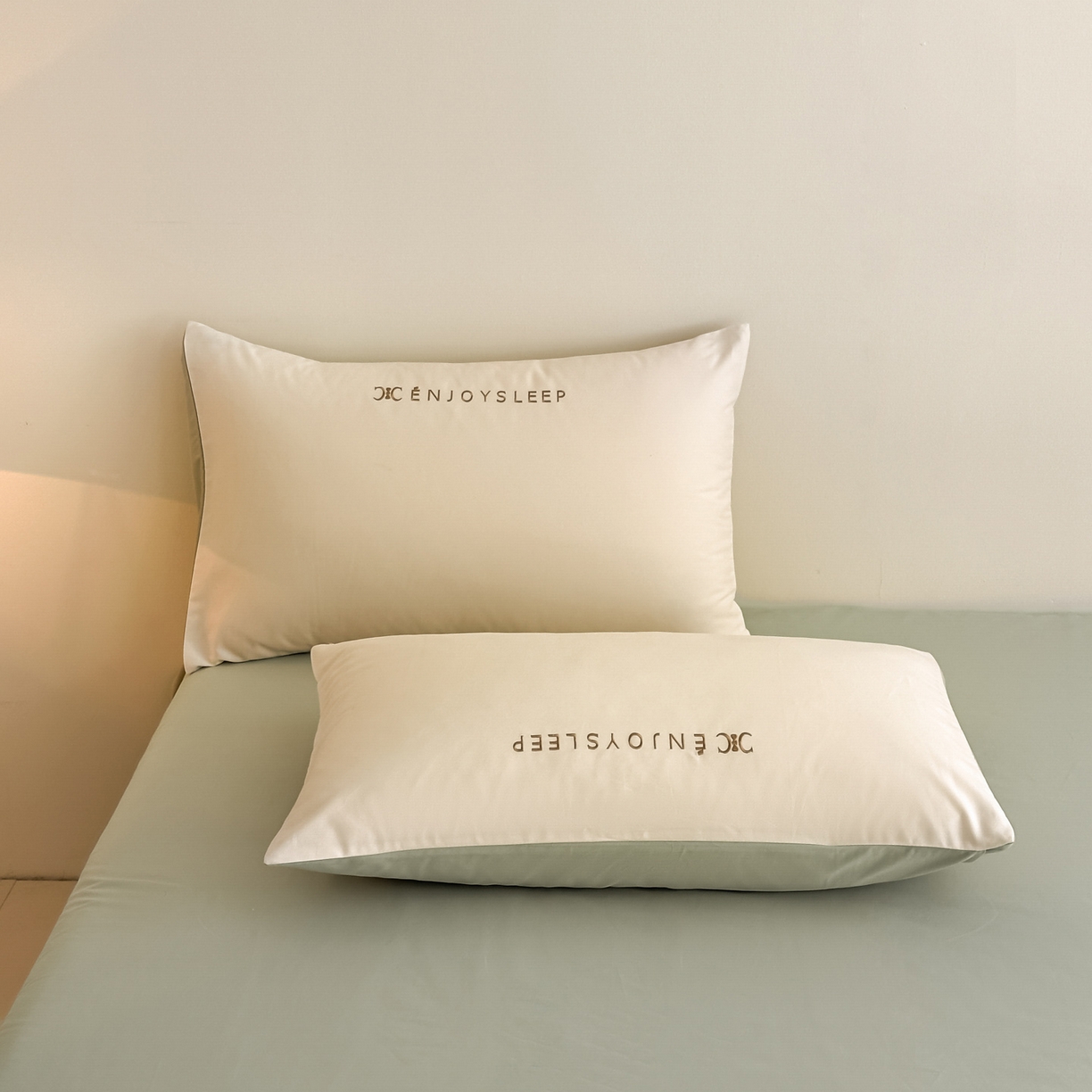 91家纺网 家纺一手货源 找家纺 拼社家纺 2025秋冬A类全棉加厚磨毛四件套刺绣纯棉不掉毛四件套-缪斯（提供买家秀） 缪斯-奶酪黄+抹茶绿