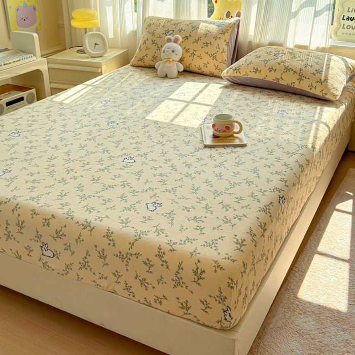 91家纺网 家纺一手货源 找家纺 澜妃 2025新款高克重软软糯糯牛奶绒单床笠CL系列（小红书推荐） CL-枝枝兔