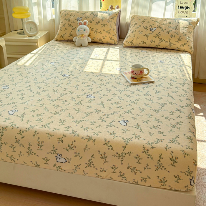 91家纺网 家纺一手货源 找家纺 澜妃 2025新款高克重软软糯糯牛奶绒单床笠CL系列（小红书推荐） CL-枝枝兔