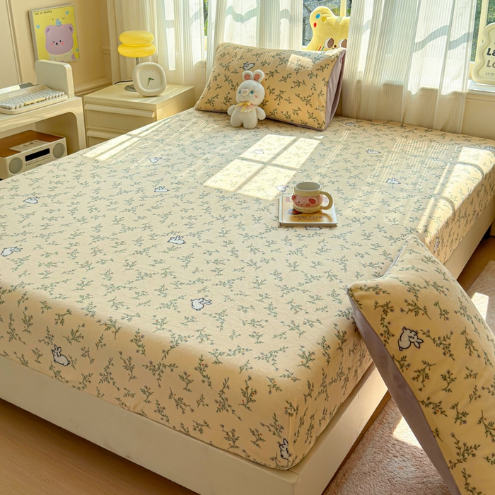 91家纺网 家纺一手货源 找家纺 澜妃 2025新款高克重软软糯糯牛奶绒单床笠CL系列（小红书推荐） CL-枝枝兔