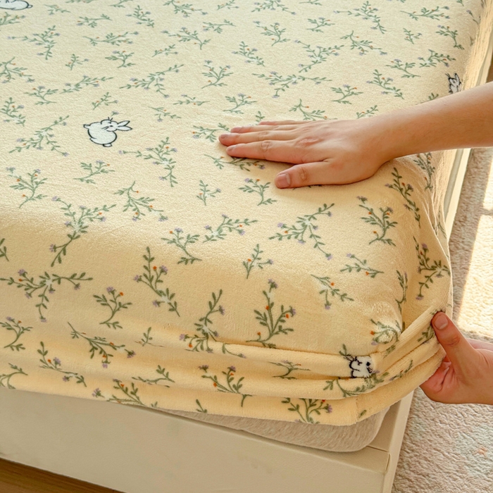 91家纺网 家纺一手货源 找家纺 澜妃 2025新款高克重软软糯糯牛奶绒单床笠CL系列（小红书推荐） CL-枝枝兔