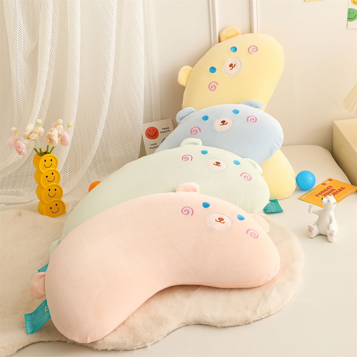 91家纺网 家纺一手货源 找家纺 芯洲 2025新款条绒月亮枕记忆枕卡通可爱小熊秋冬宿舍枕头枕芯 组合图