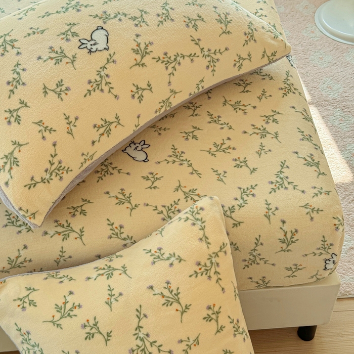 91家纺网 家纺一手货源 找家纺 澜妃 2025新款高克重软软糯糯牛奶绒单床笠CL系列（小红书推荐） CL-枝枝兔