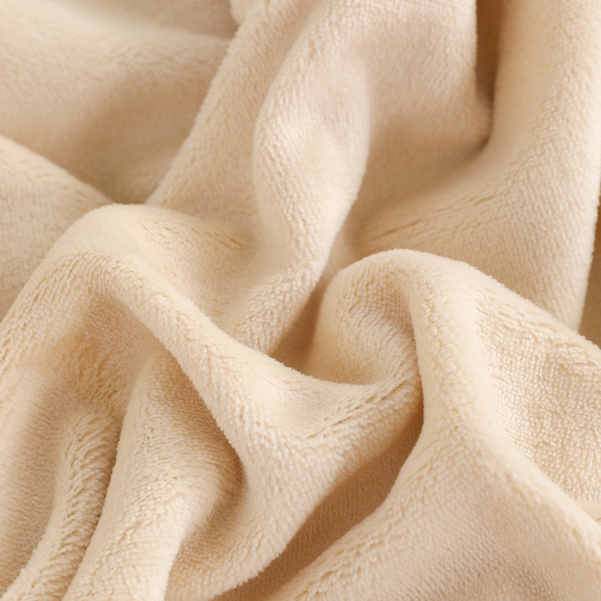 91家纺网 家纺一手货源 找家纺 翰轩家居 2025新款牛奶绒抱枕被泡芙公主系列 泡芙公主-咖