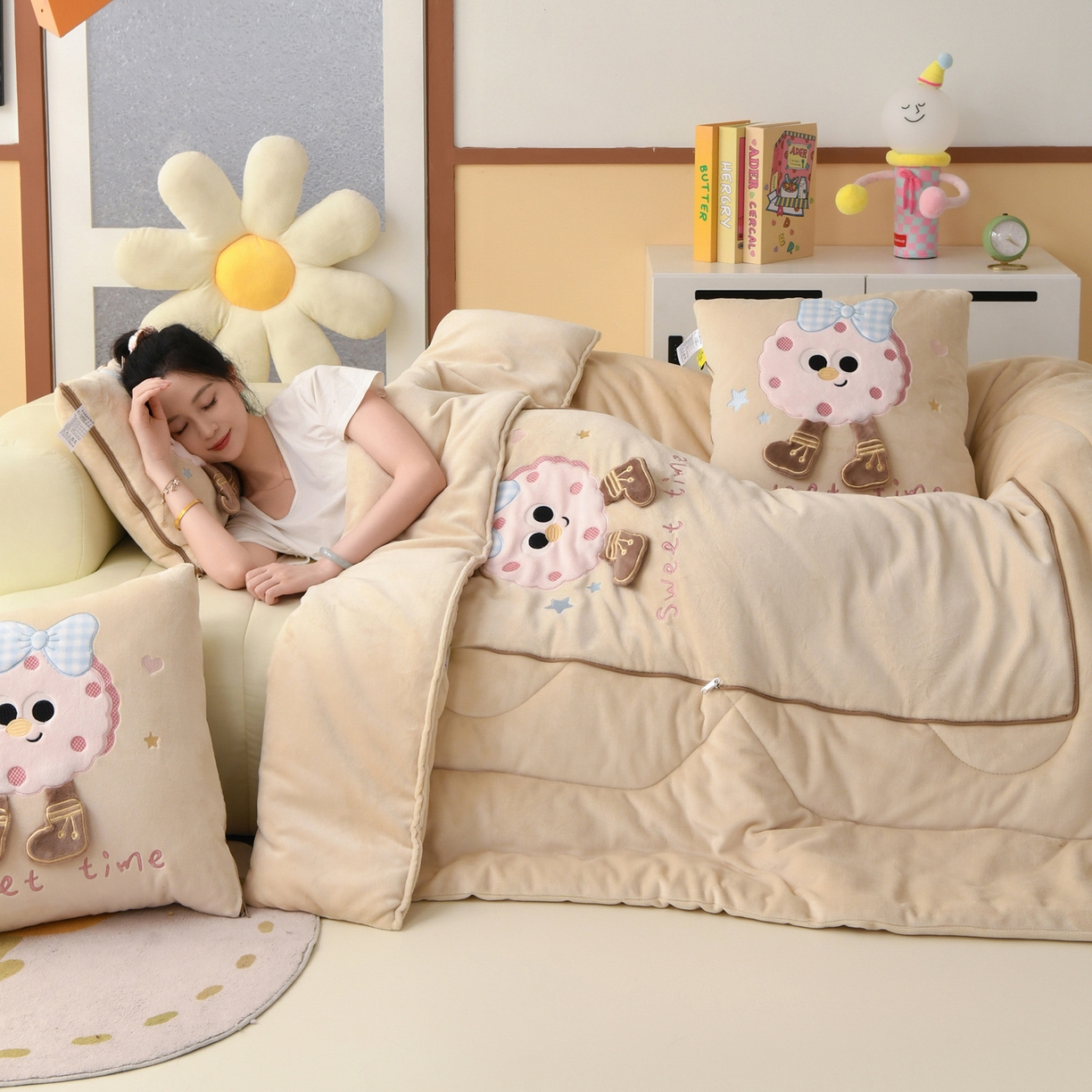 91家纺网 家纺一手货源 找家纺 翰轩家居 2025新款牛奶绒抱枕被泡芙公主系列 泡芙公主-咖