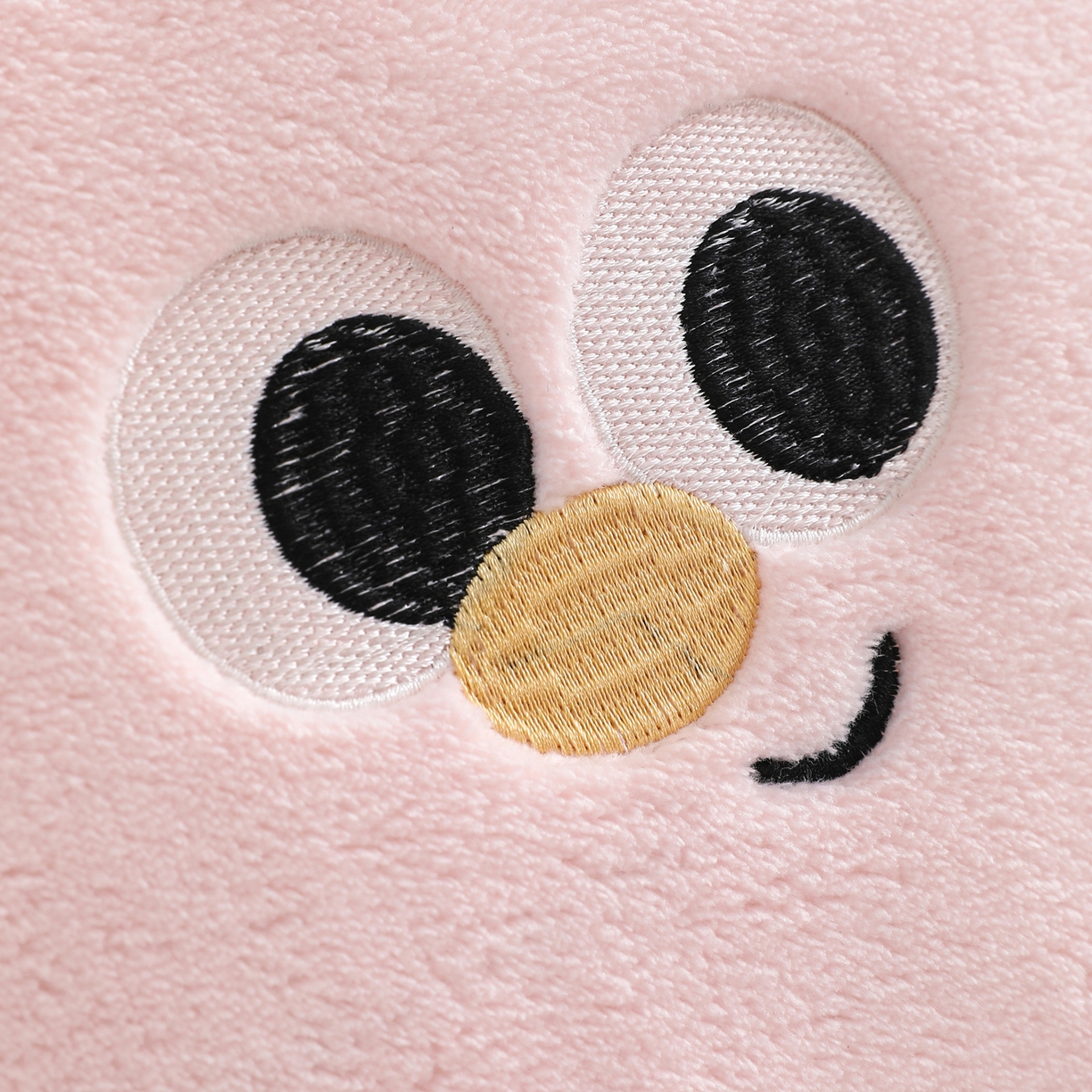 91家纺网 家纺一手货源 找家纺 （总）翰轩家居 2025新款牛奶绒抱枕被泡芙公主系列